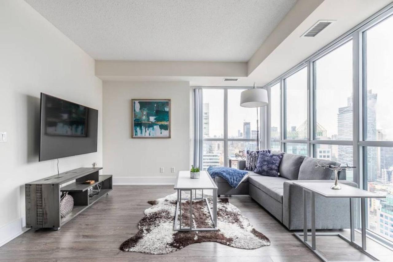Stunning Views Of Downtown - Luxury High Rise With King Bed! Villa Toronto Kültér fotó