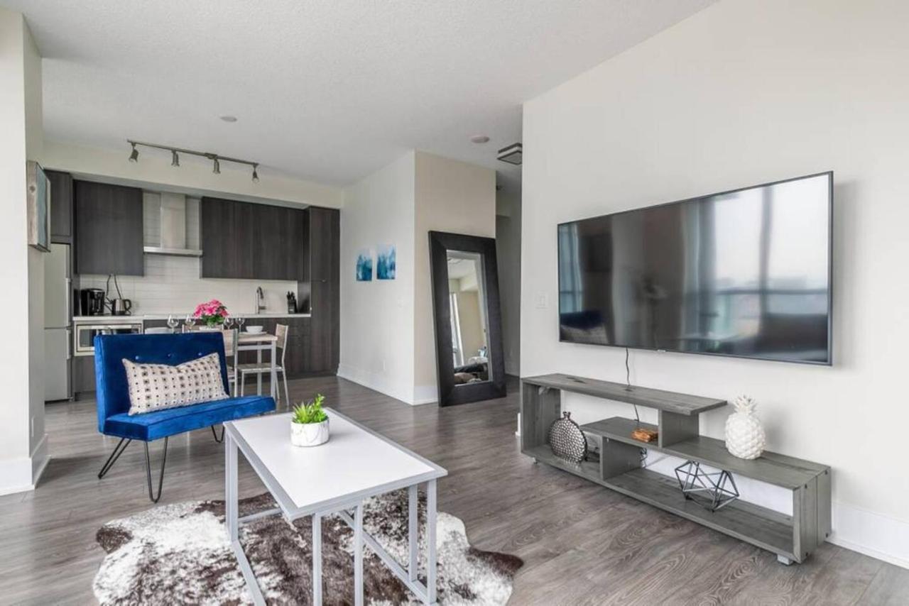 Stunning Views Of Downtown - Luxury High Rise With King Bed! Villa Toronto Kültér fotó