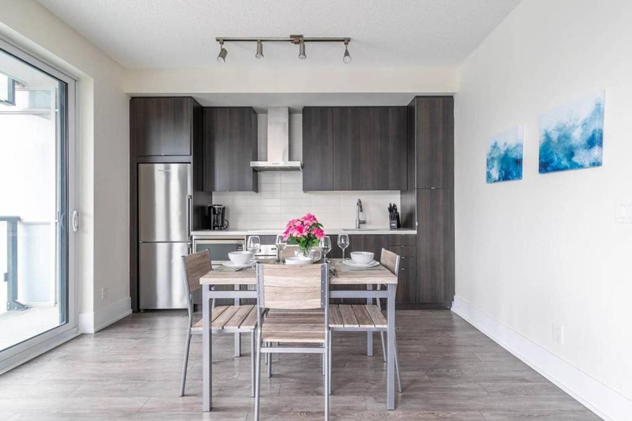 Stunning Views Of Downtown - Luxury High Rise With King Bed! Villa Toronto Kültér fotó